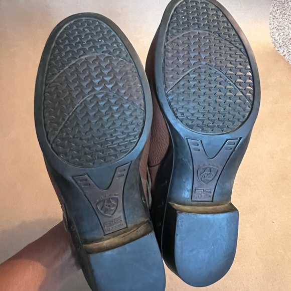 Ariat Brown Leather Slip On Beaded Strap Low heel Clogs Women’s US 7.5 B - Picture 6 of 9